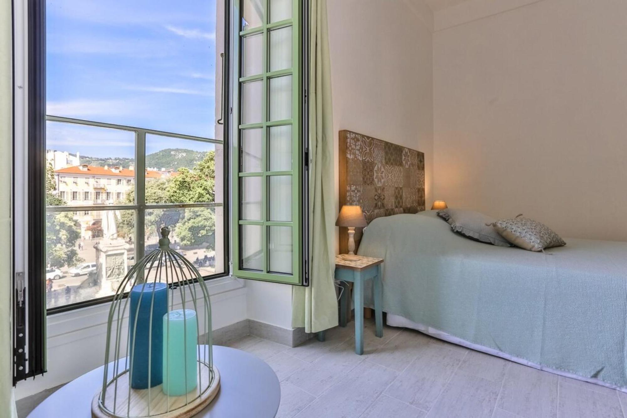 Apartment Garib - Place Garibaldi - 4 - Balcony *